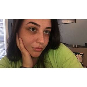 Meet your Posher, Daniela